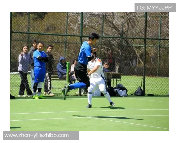 畅玩足球页游体验真实赛场激情与策略的完美结合